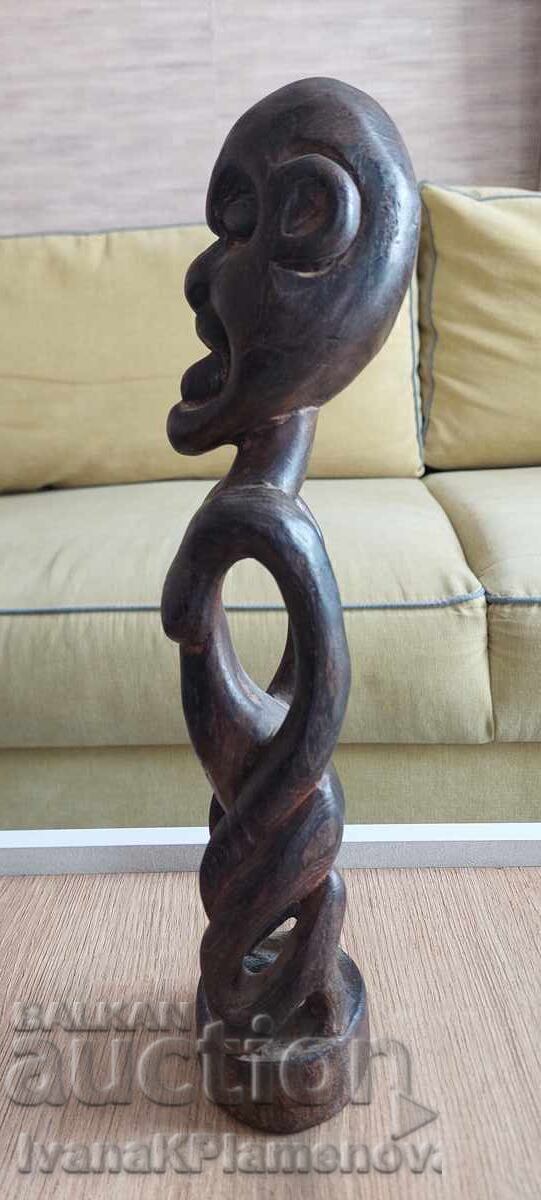Delivery of Woodcarving for collectors 32cm