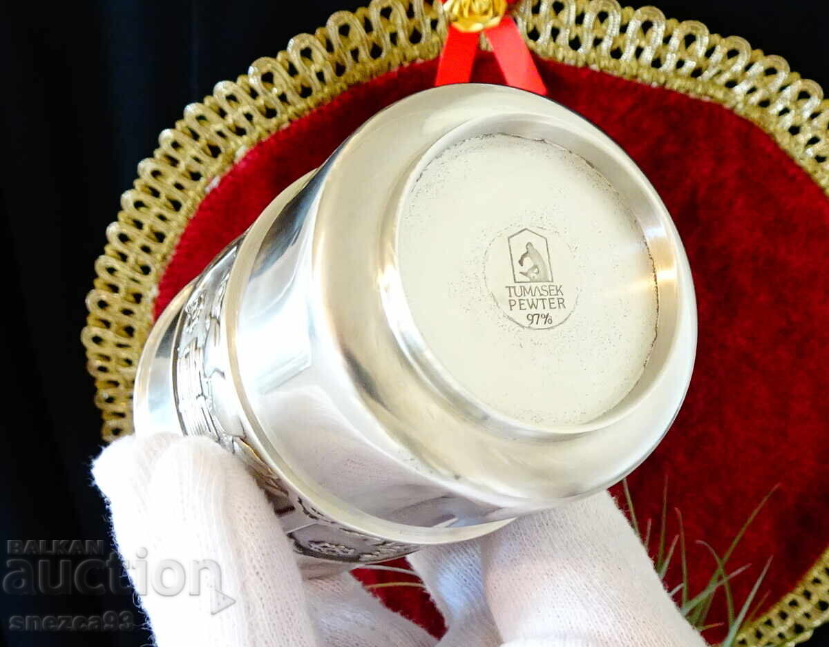 Lucky pewter cup. - 6 Lucky pewter cup. - 6