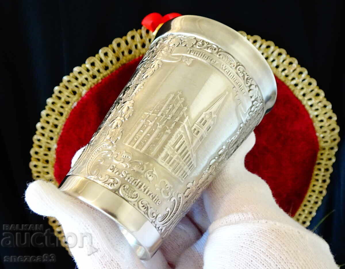 Honberg pewter cup. - 5 Honberg pewter cup. - 5