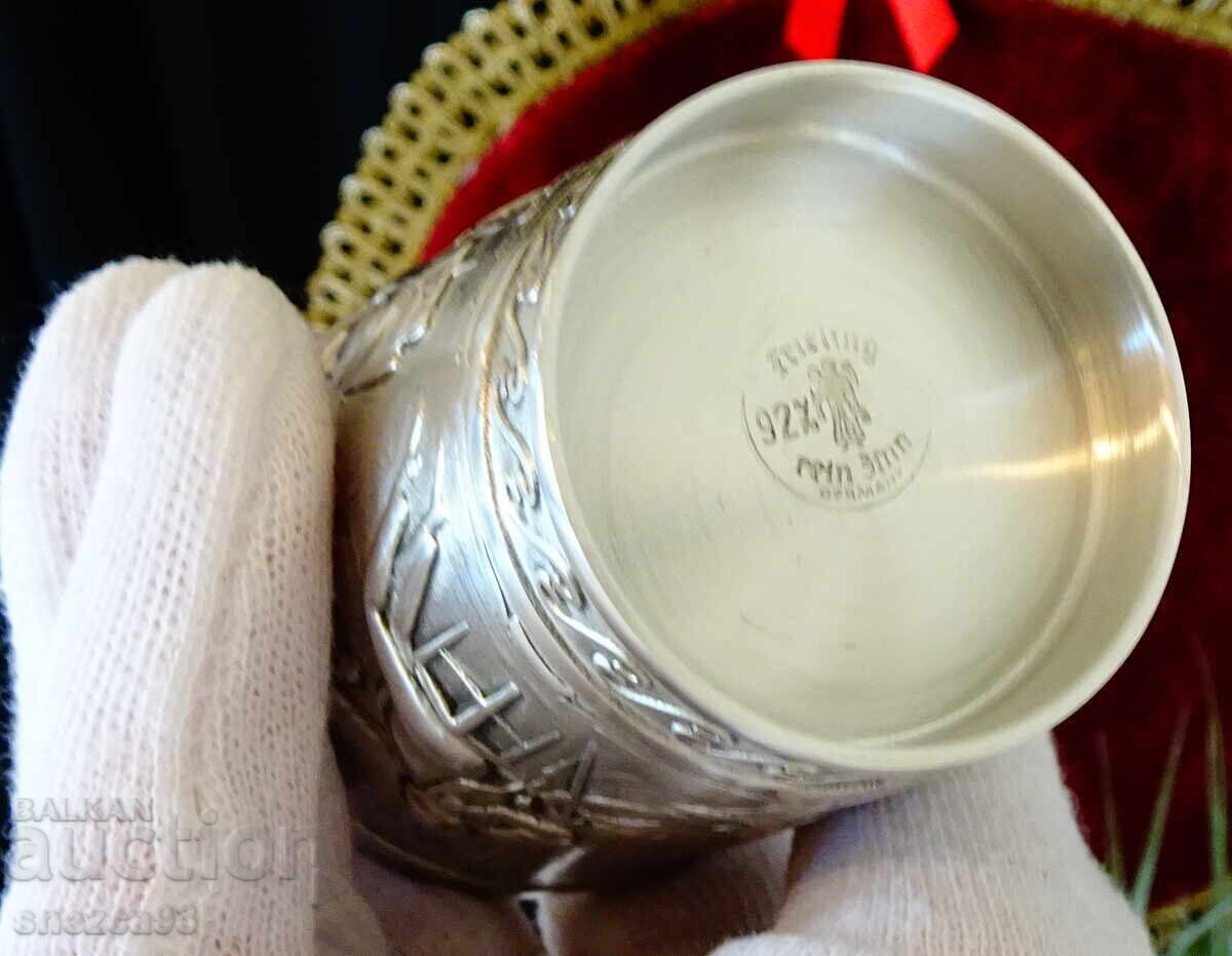 Lindenwirtin tin cup, tin wedding. - 6 Lindenwirtin tin cup, tin wedding. - 6