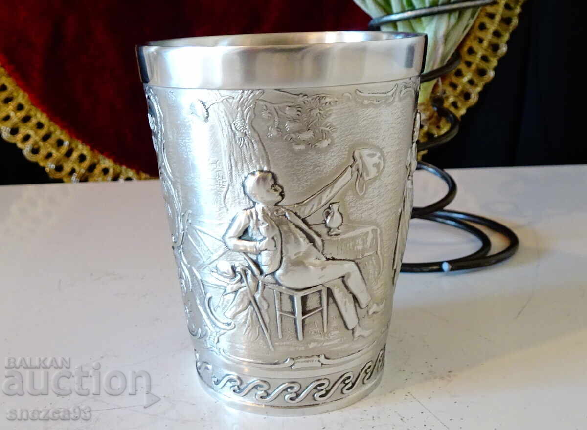 Lindenwirtin tin cup, tin wedding. Lindenwirtin tin cup, tin wedding.