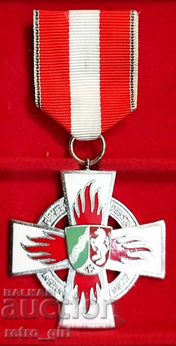 Auction Germany medal with box Auction Germany medal with box