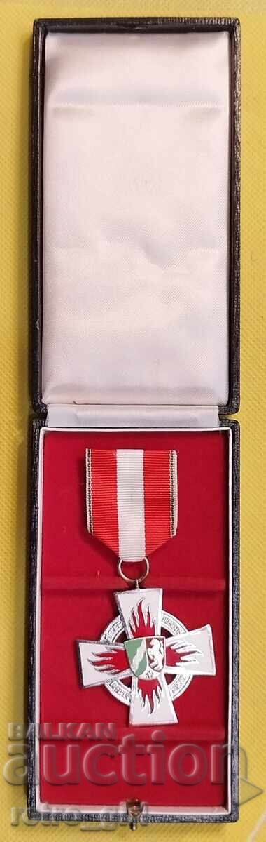 Germany medal with box Germany medal with box