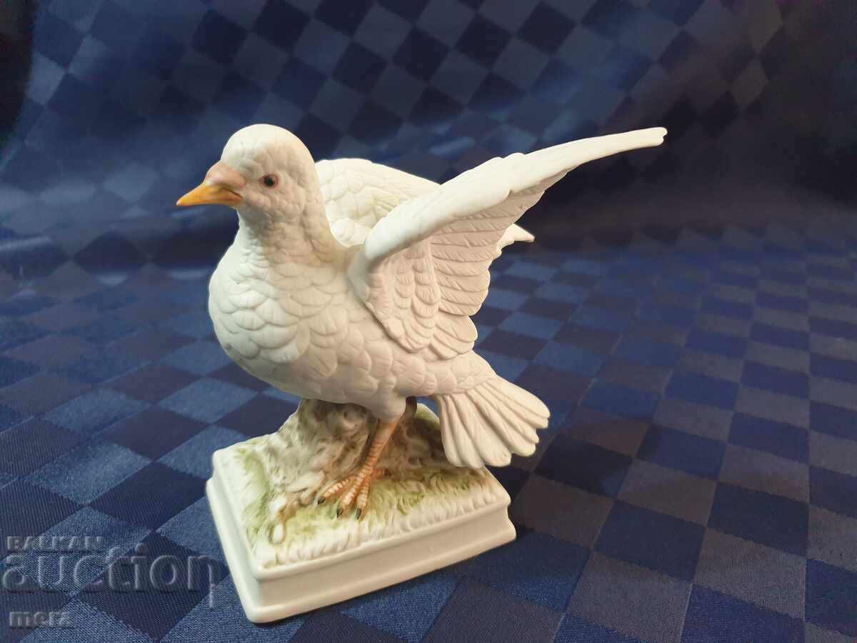 Exquisite porcelain dove