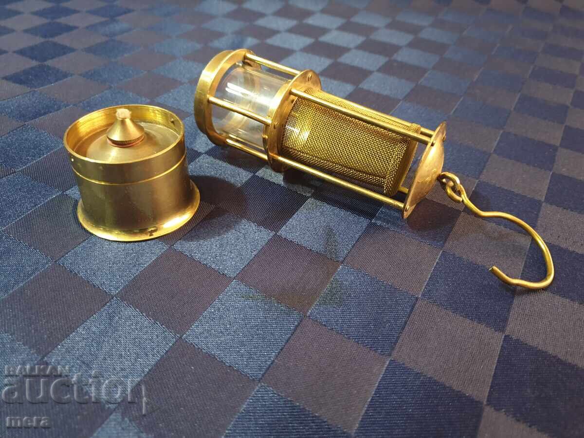 A working replica of a miner's lamp with price 80.00 BGN | € 40.90 A working replica of a miner's lamp with price 80.00 BGN | € 40.90