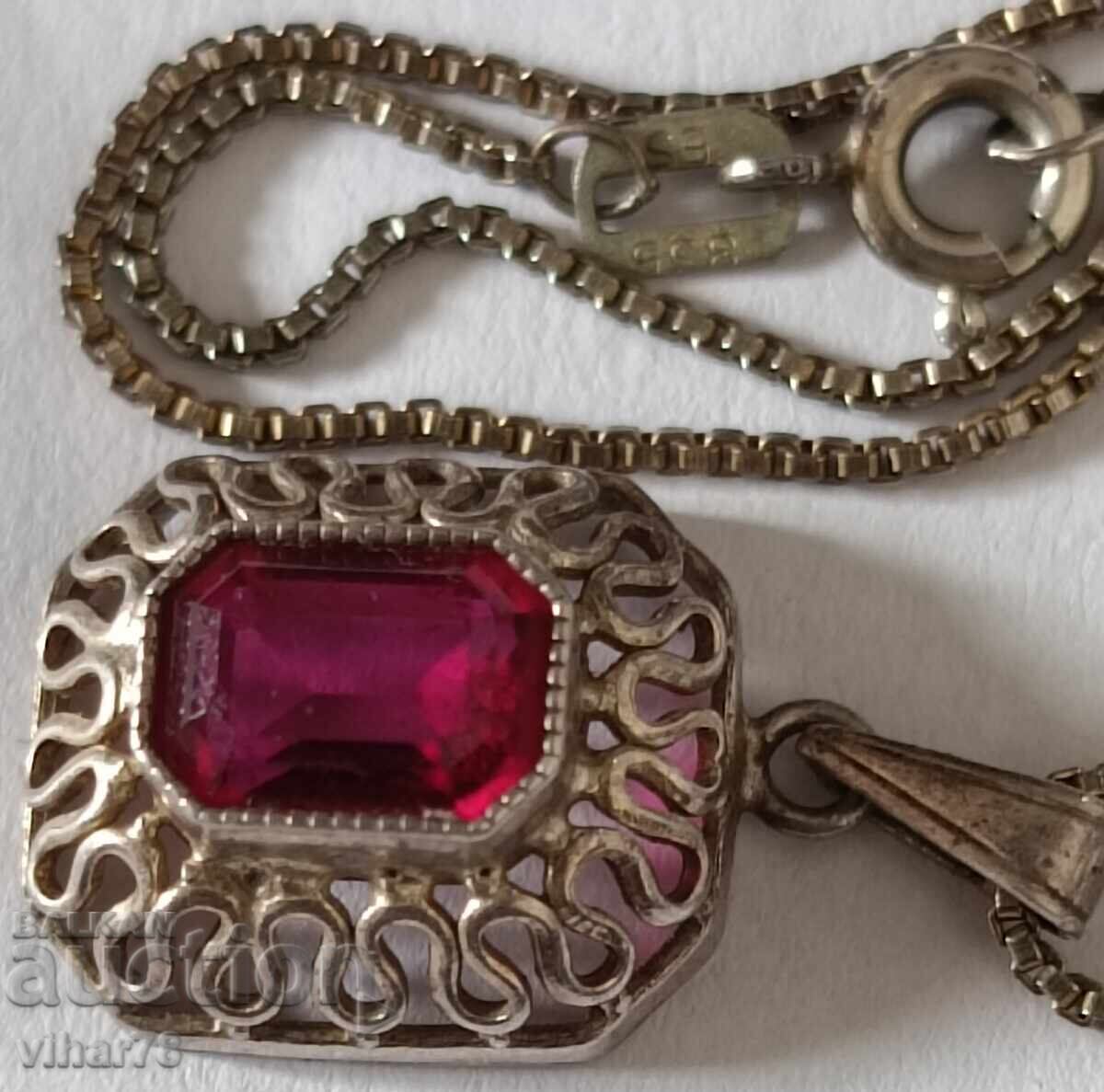 Auction OLD SILVER PENDANT WITH CHAIN Auction OLD SILVER PENDANT WITH CHAIN