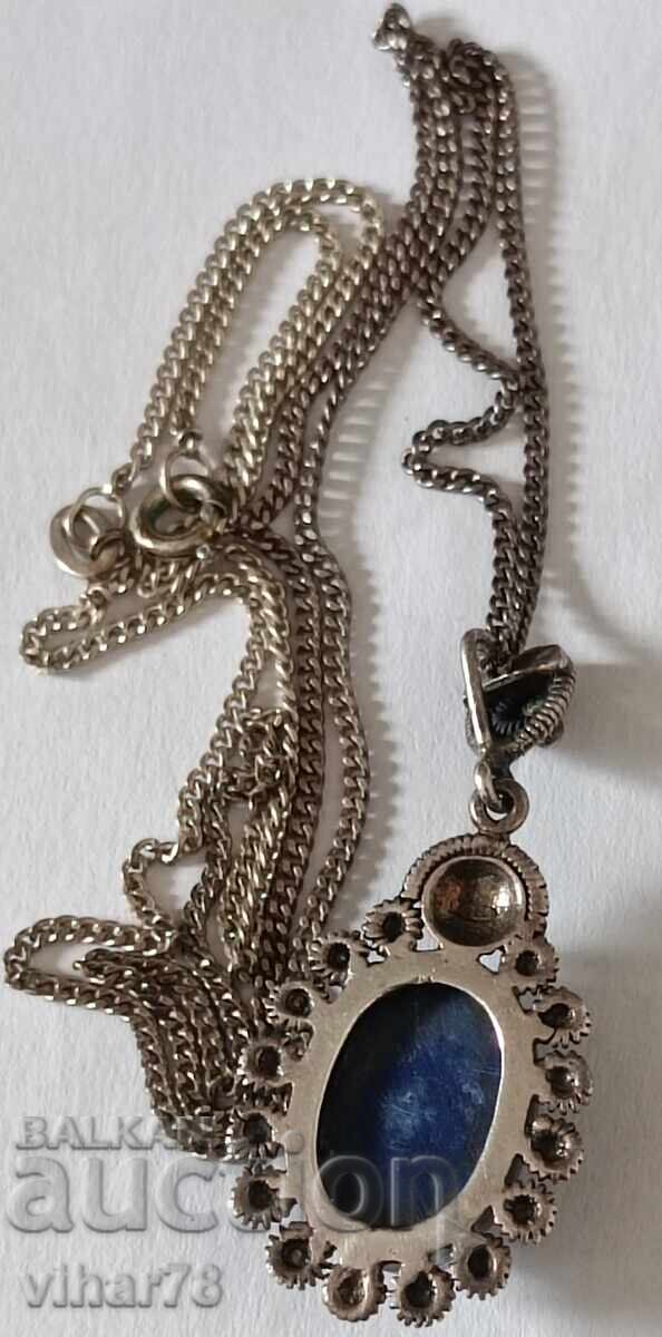 Auction OLD SILVER PENDANT WITH CHAIN Auction OLD SILVER PENDANT WITH CHAIN