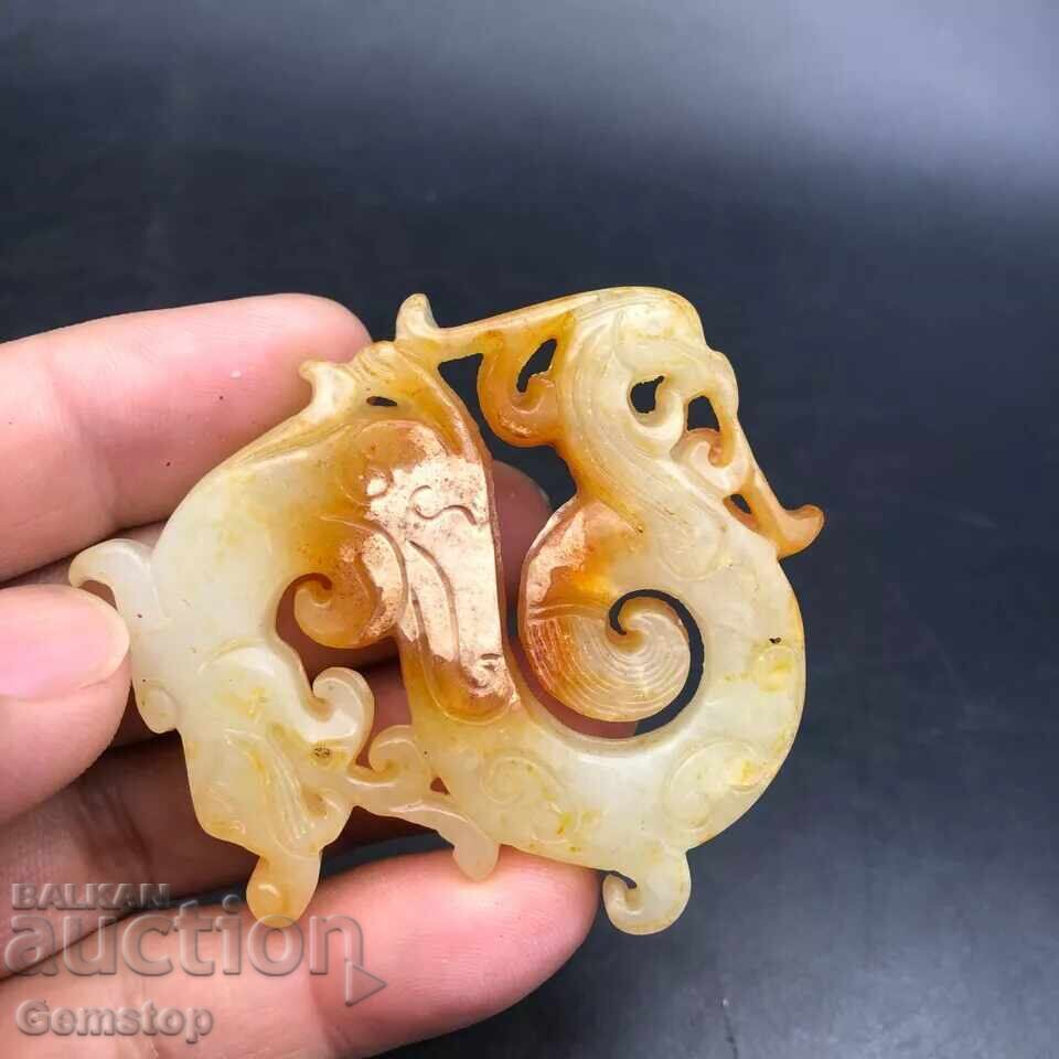 Auction 224.50k natural jade dragon amulet Auction 224.50k natural jade dragon amulet