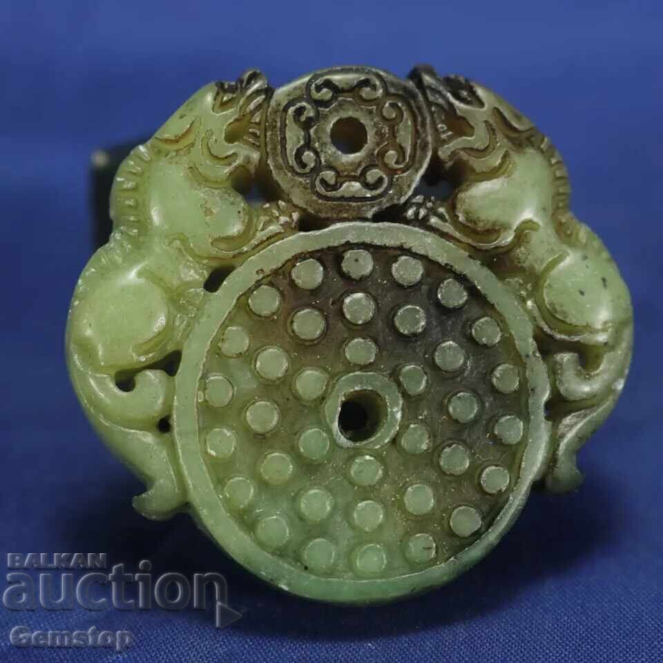 Auction  226.50 pcs natural jade amulet pixiu