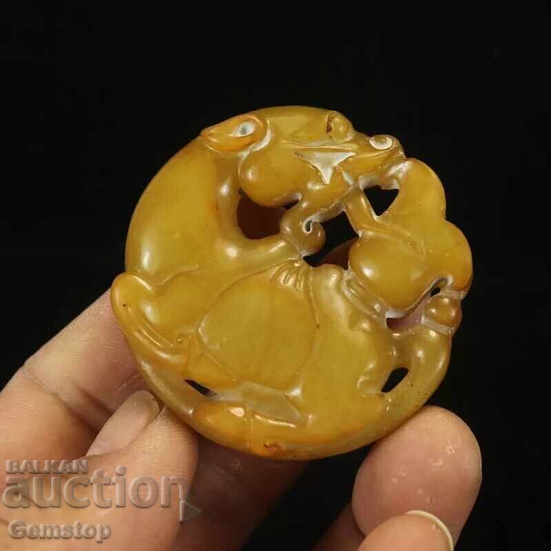 Auction 260.55 pcs natural jade amulet pixiu Auction 260.55 pcs natural jade amulet pixiu