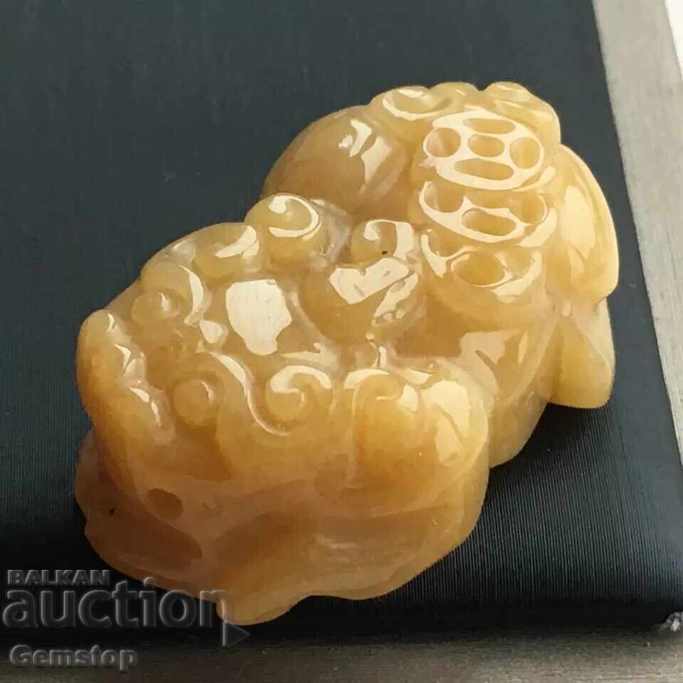 Auction 86.15 pcs natural jade pendant pixiu cert.ZJJJTC Auction 86.15 pcs natural jade pendant pixiu cert.ZJJJTC