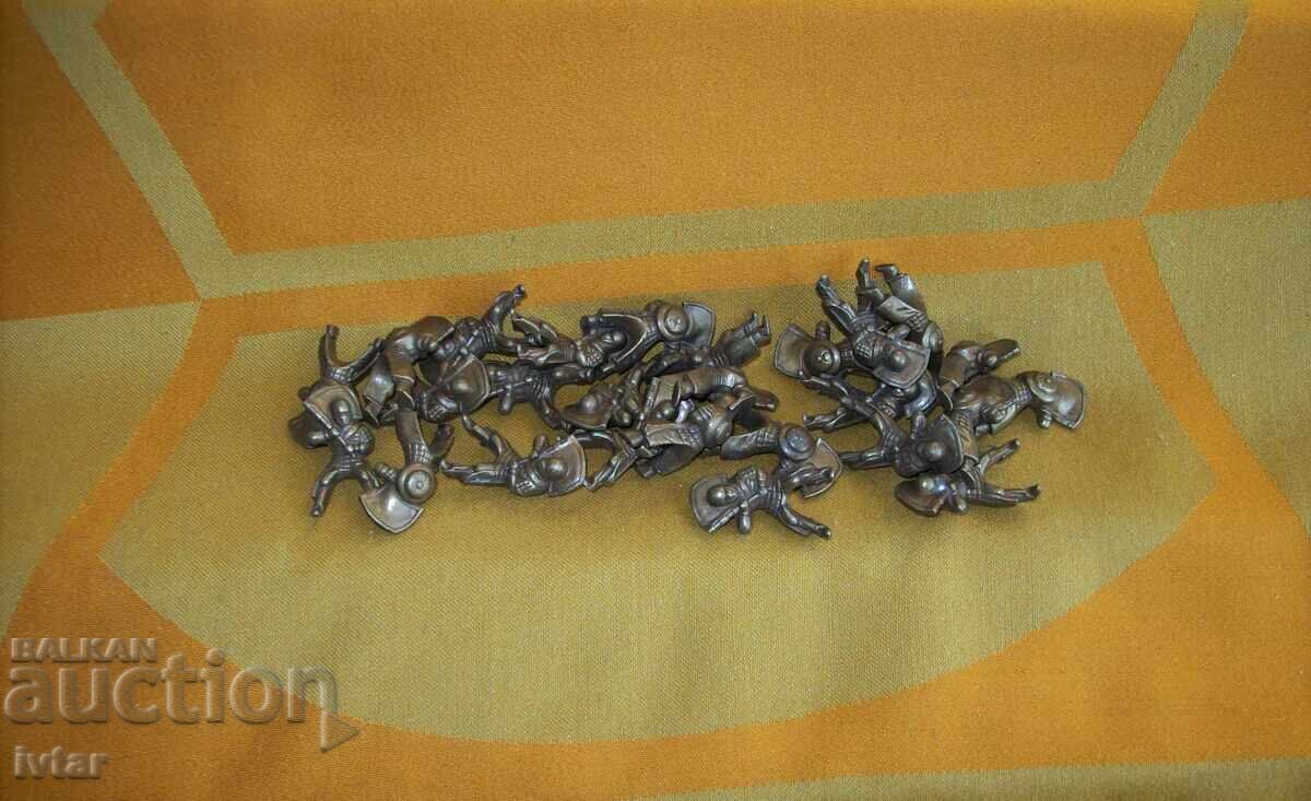 Lot of metal figurines, soldiers - 6
