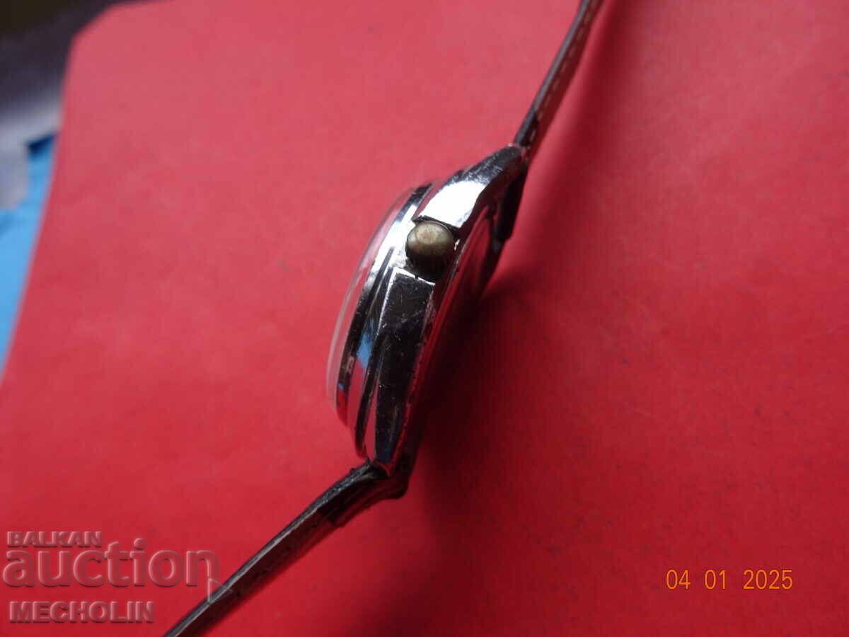 Delivery of OLD RUSSIAN COLLECTOR'S CLOCK CHAIKA 2 Delivery of OLD RUSSIAN COLLECTOR'S CLOCK CHAIKA 2