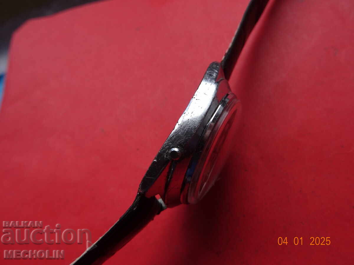 OLD RUSSIAN COLLECTOR'S CLOCK CHAIKA 2 - 6 OLD RUSSIAN COLLECTOR'S CLOCK CHAIKA 2 - 6