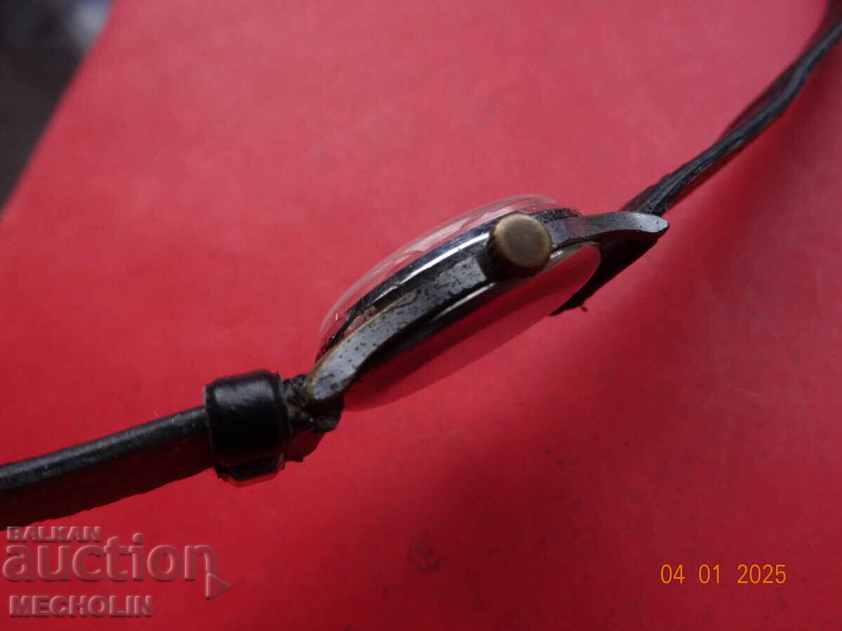 Delivery of OLD RUSSIAN COLLECTIBLE WATCH VICTORY 1