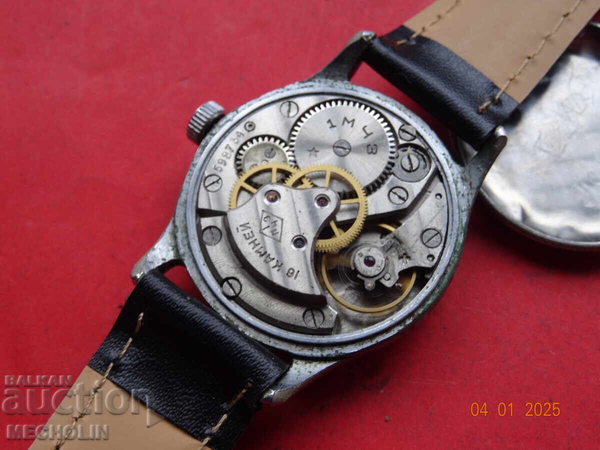 Auction OLD RUSSIAN COLLECTIBLE WATCH VICTORY 1960 Auction OLD RUSSIAN COLLECTIBLE WATCH VICTORY 1960