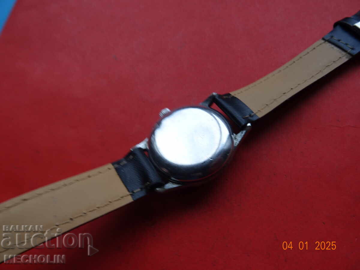 OLD RUSSIAN COLLECTIBLE WATCH VICTORY 1960 - 5 OLD RUSSIAN COLLECTIBLE WATCH VICTORY 1960 - 5