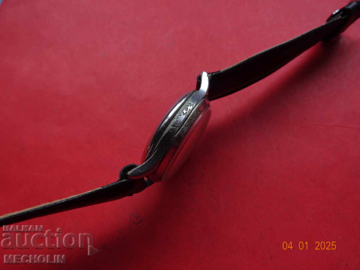 OLD RUSSIAN COLLECTIBLE WATCH VICTORY 1960 - 6 OLD RUSSIAN COLLECTIBLE WATCH VICTORY 1960 - 6