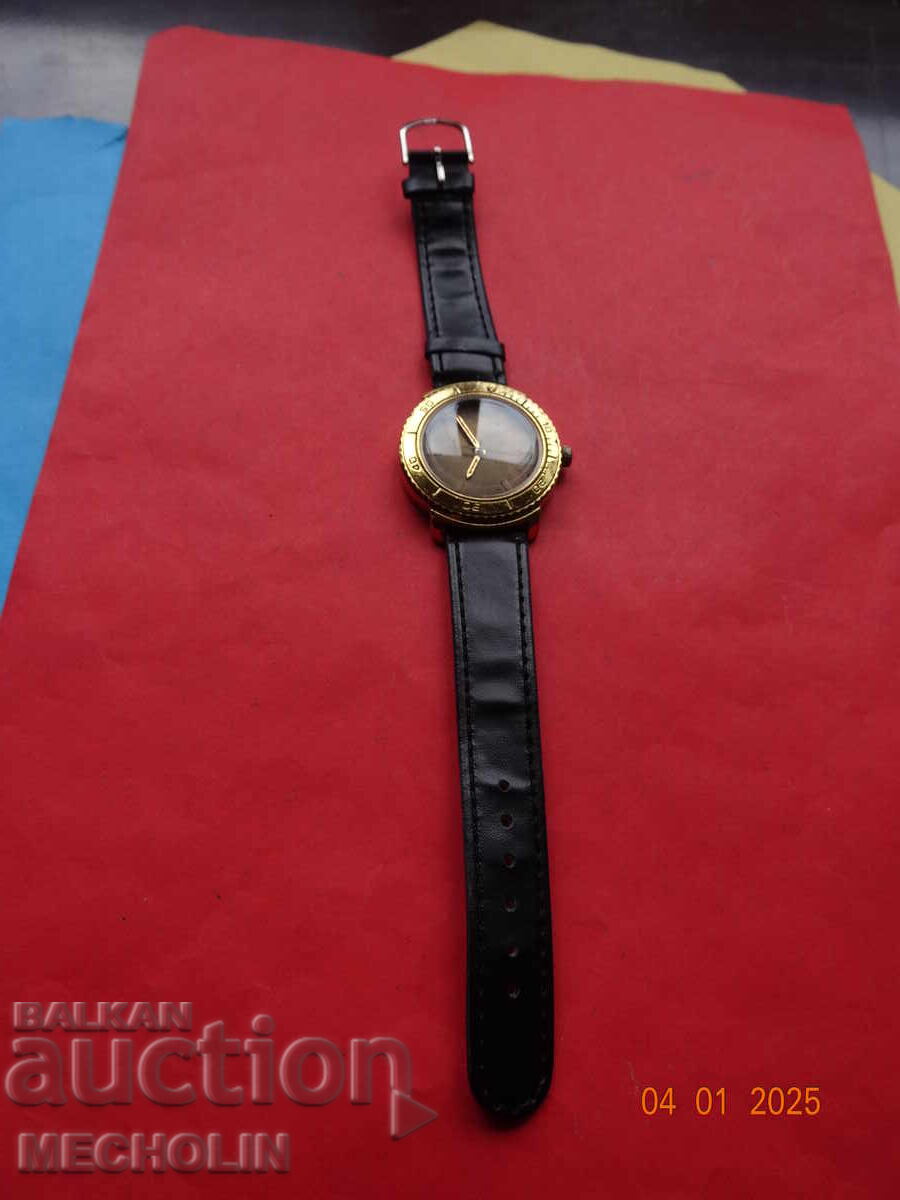 Auction OLD RUSSIAN COLLECTIBLE CARDI VOSTOK COMMANDER WATCH Auction OLD RUSSIAN COLLECTIBLE CARDI VOSTOK COMMANDER WATCH