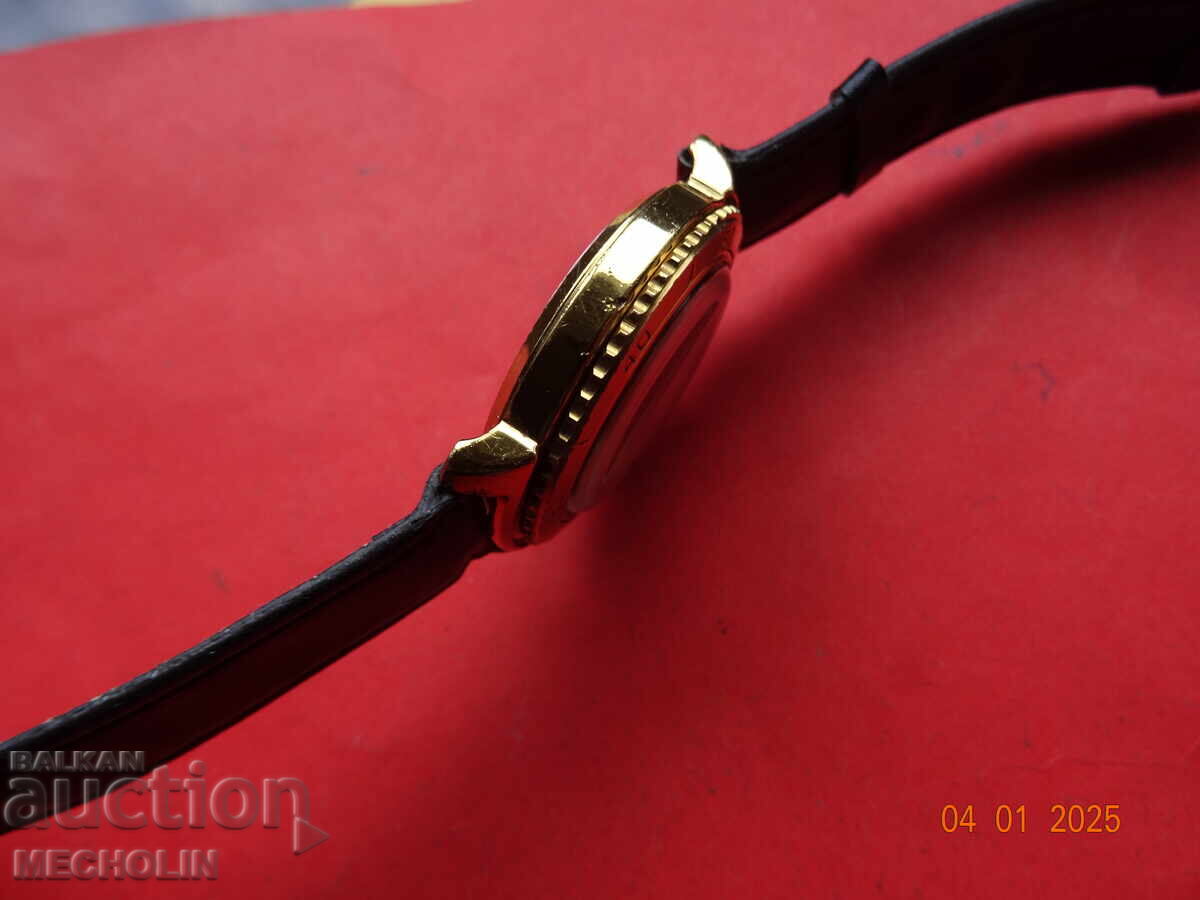 OLD RUSSIAN COLLECTIBLE CARDI VOSTOK COMMANDER WATCH - 6 OLD RUSSIAN COLLECTIBLE CARDI VOSTOK COMMANDER WATCH - 6