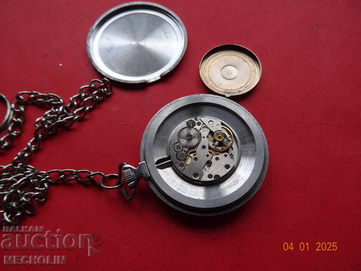 OLD RUSSIAN COLLECTIBLE POCKET WATCH 21K CHARGING - 5 OLD RUSSIAN COLLECTIBLE POCKET WATCH 21K CHARGING - 5