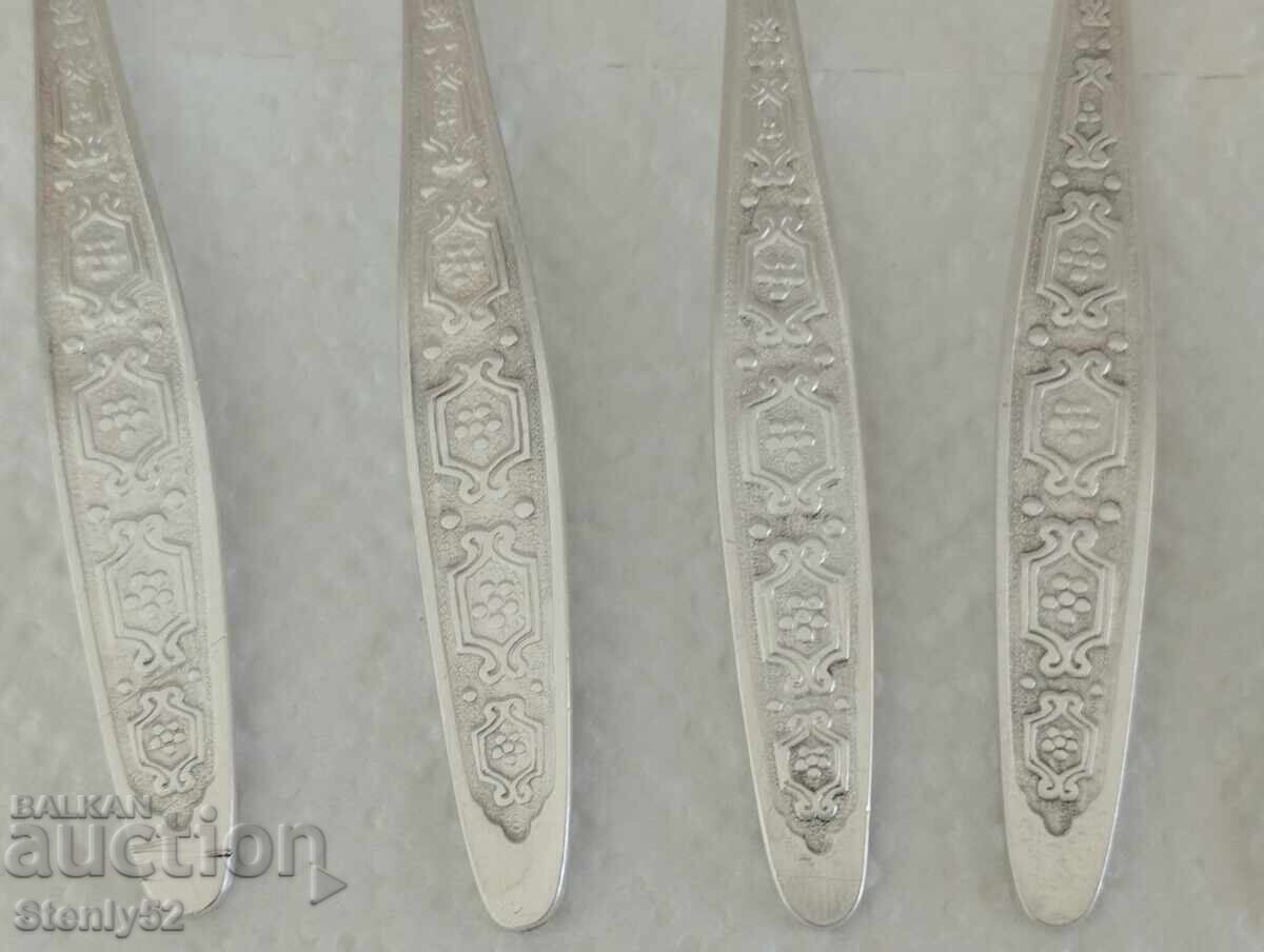 Auction 6 pcs. USSR cupronickel spoons with gilding for tea, coffee, ice cream Auction 6 pcs. USSR cupronickel spoons with gilding for tea, coffee, ice cream