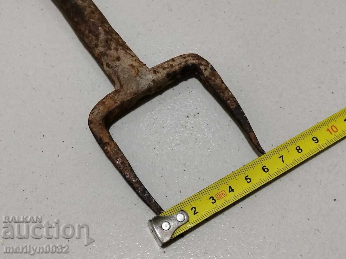 Old hand-forged anvil for hair straightening - 7 Old hand-forged anvil for hair straightening - 7