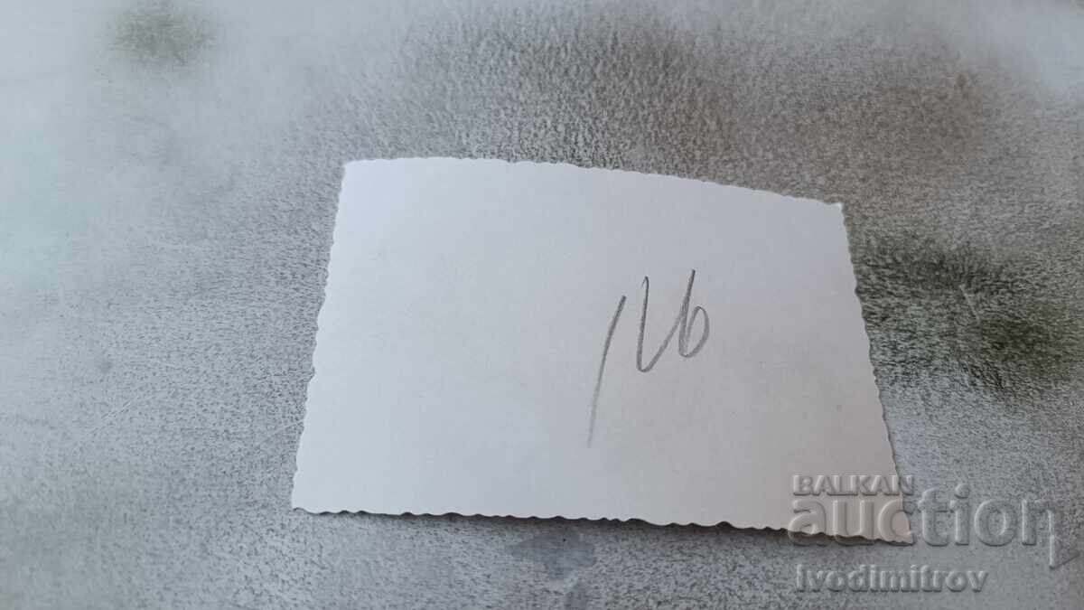 Φωτογραφία Νεαρό κορίτσι στην παραλία με τιμή 1.85 BGN | € 0.95 Φωτογραφία Νεαρό κορίτσι στην παραλία με τιμή 1.85 BGN | € 0.95