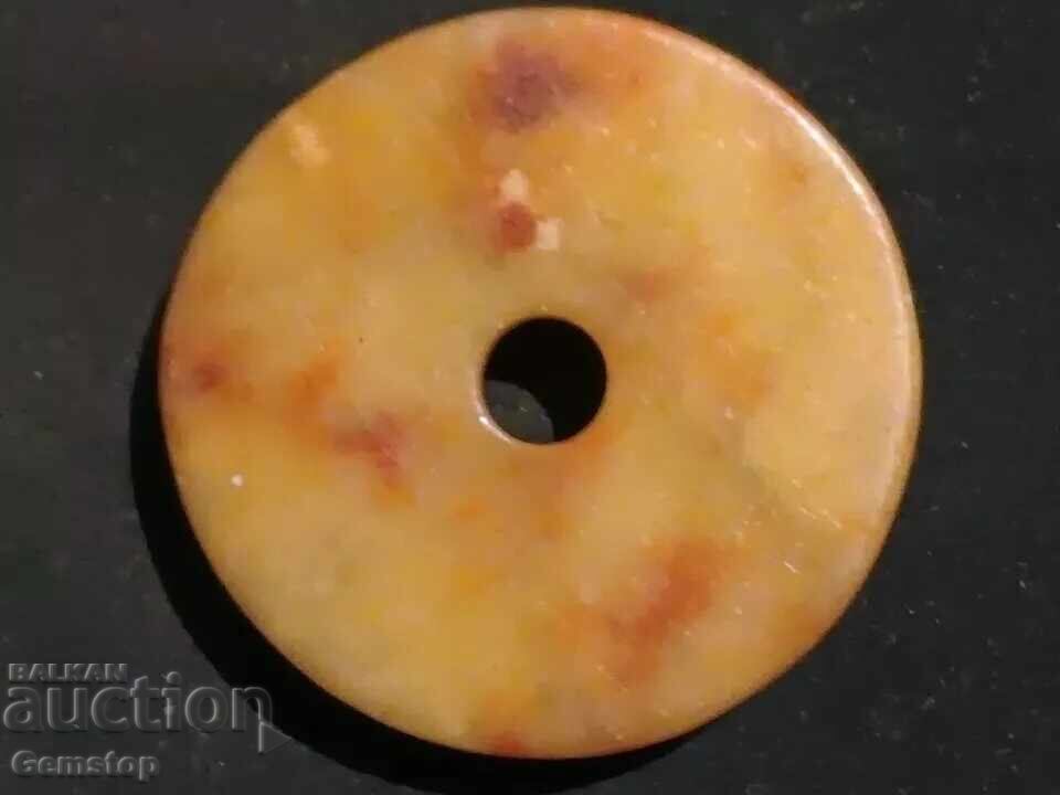 Auction 233.95 pcs natural jade amulet dragon and phoenix Auction 233.95 pcs natural jade amulet dragon and phoenix