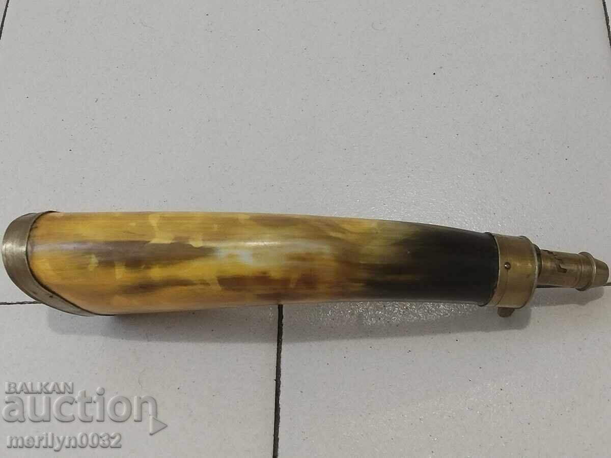 Licitație Magazin de pulbere antic de corn cu coarne pentru o pușcă, Pishtov