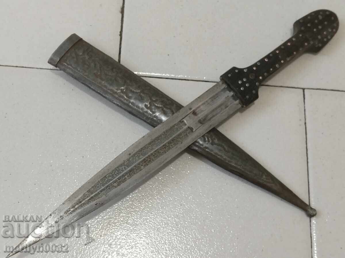 Казашка черкезка хайдушкака кама с гравюри ОРИГИНАЛ кинджал - 7 Казашка черкезка хайдушкака кама с гравюри ОРИГИНАЛ кинджал - 7