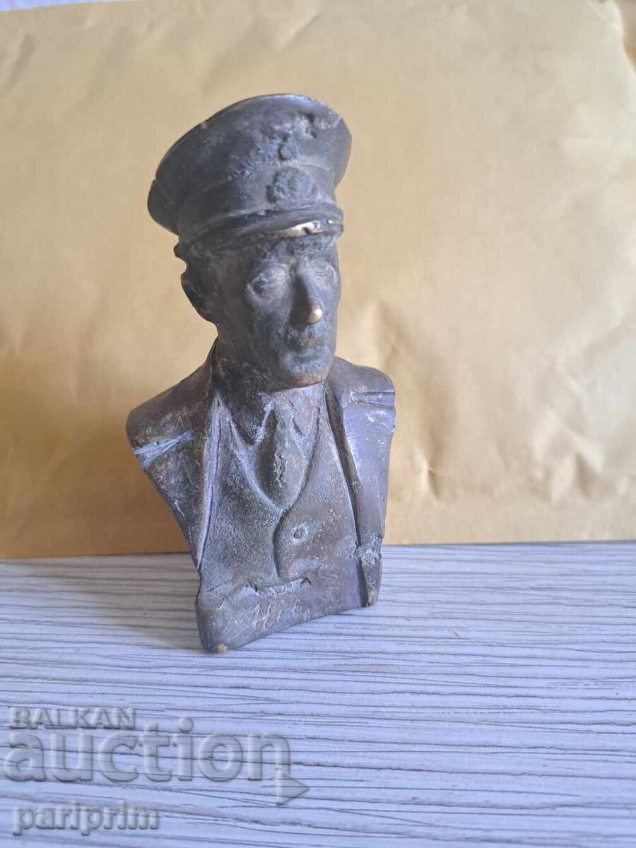 BRONZE BUST OF ADOLF HITLER, PATINA, rare