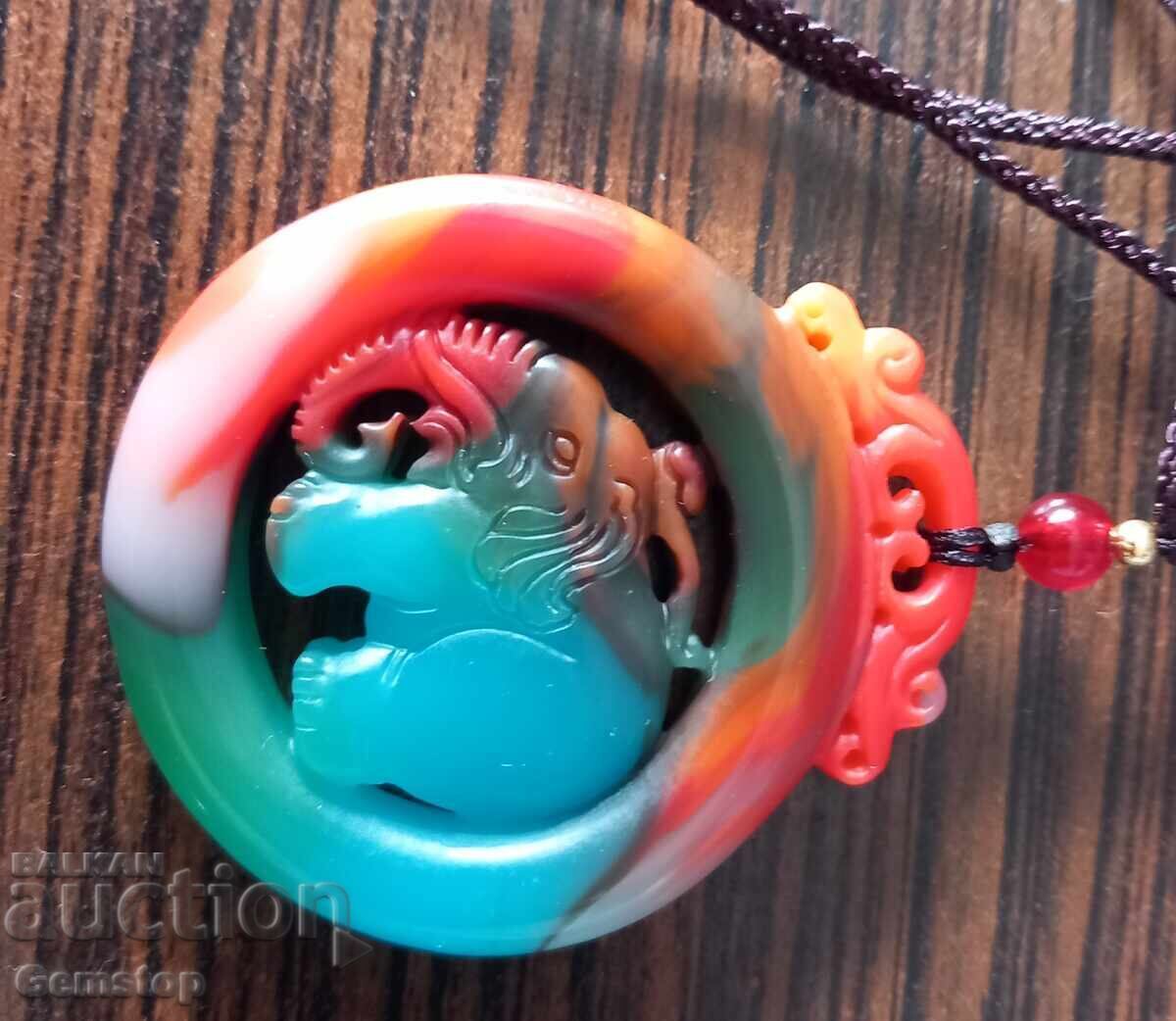 Auction 155.90 pcs natural jade elephant pendant Auction 155.90 pcs natural jade elephant pendant