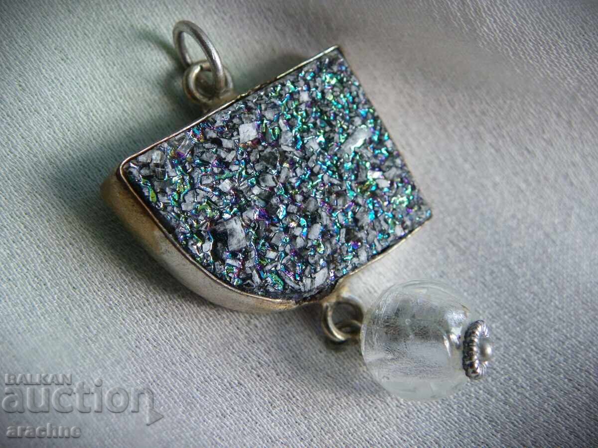 Delivery of Large pendant made of titanium druses, plated in silver Delivery of Large pendant made of titanium druses, plated in silver