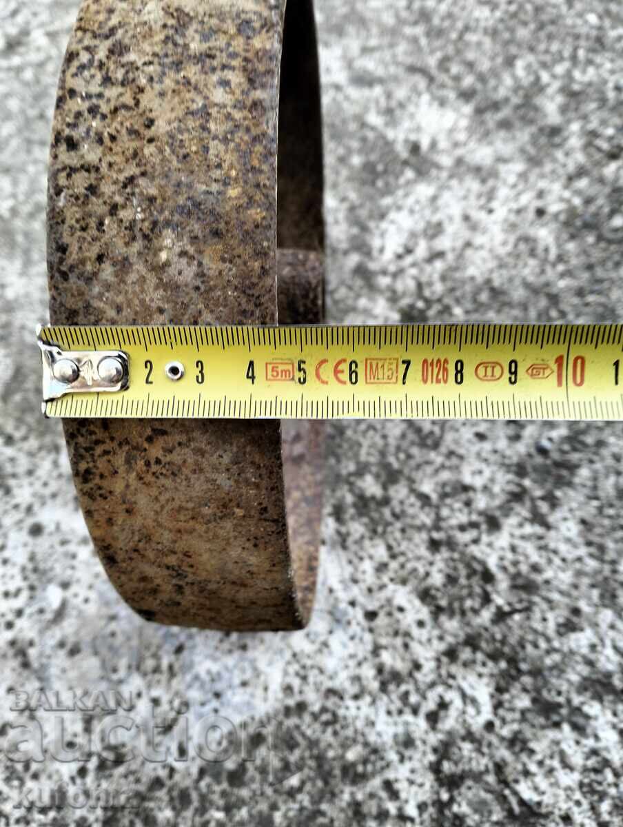 Old iron wheel with price 14.99 BGN | € 7.66 Old iron wheel with price 14.99 BGN | € 7.66