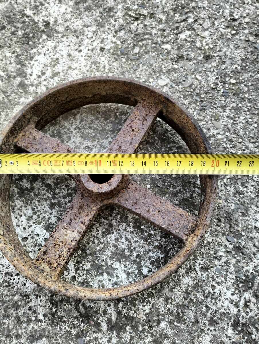 Auction Old iron wheel Auction Old iron wheel