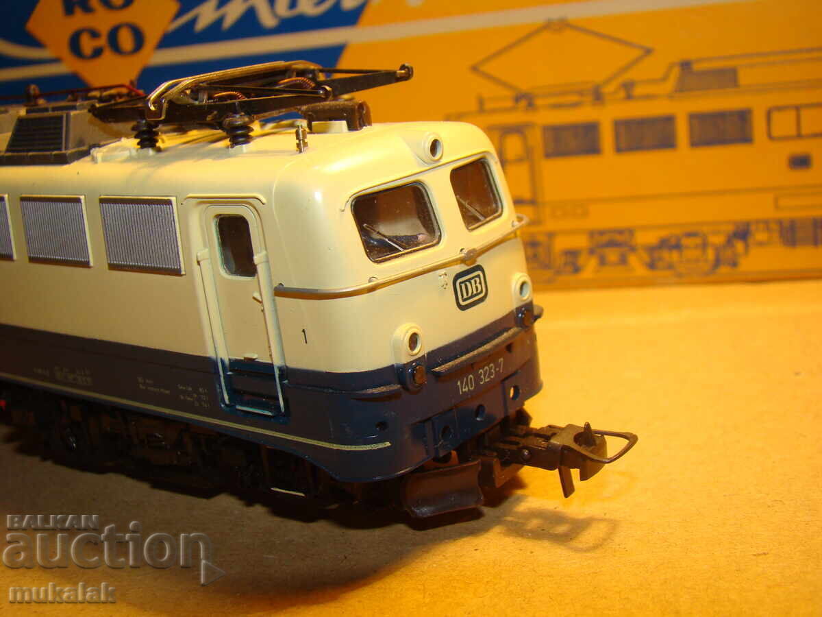 Delivery of ROCO H0 1/87 WAGON RAILWAY TRAIN LOCOMOTIVE MODEL TOY Delivery of ROCO H0 1/87 WAGON RAILWAY TRAIN LOCOMOTIVE MODEL TOY