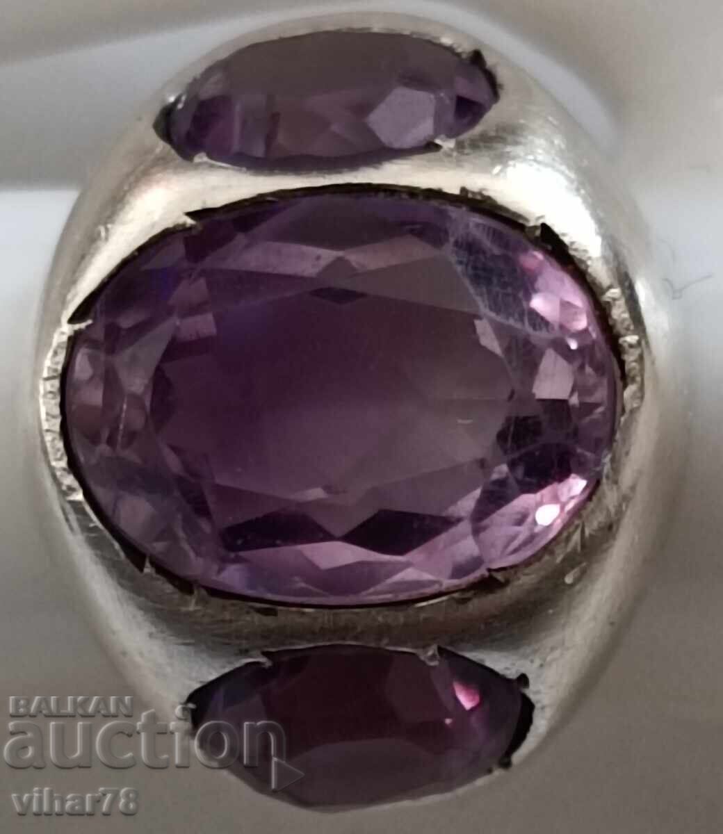 Auction Old silver ring with amethysts Auction Old silver ring with amethysts