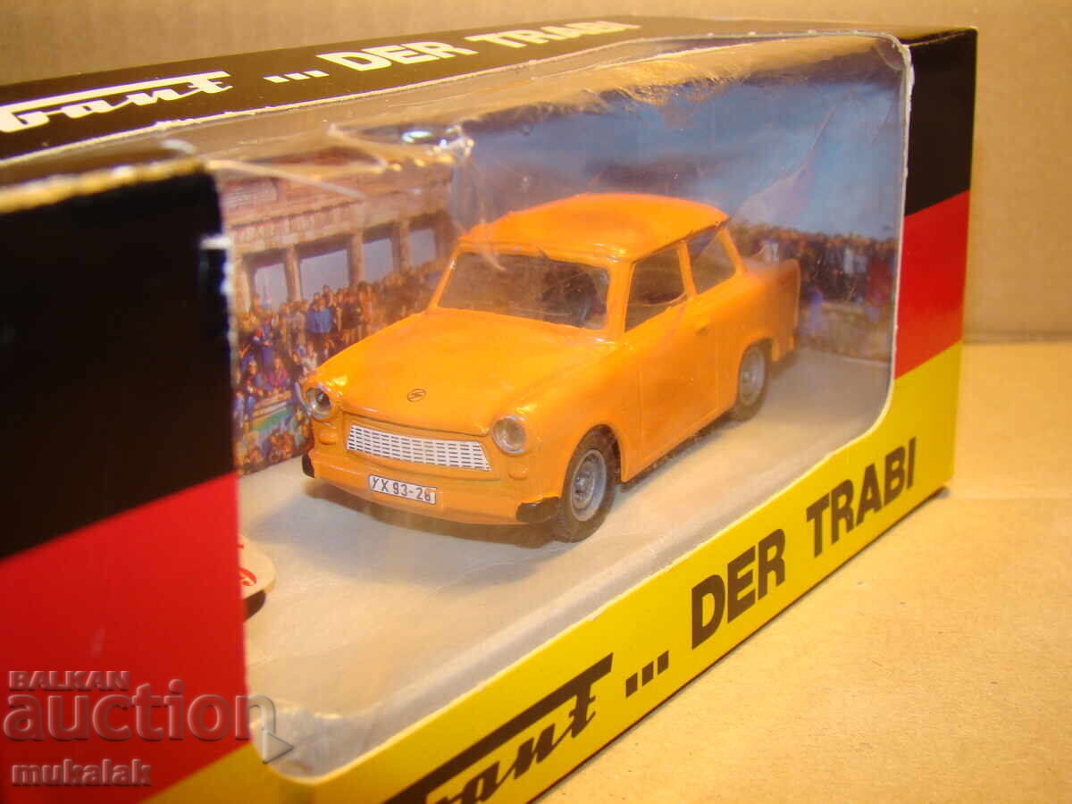 Delivery of 1:43 VITESSE TRABANT TRABANT CAR TOY MODEL Delivery of 1:43 VITESSE TRABANT TRABANT CAR TOY MODEL
