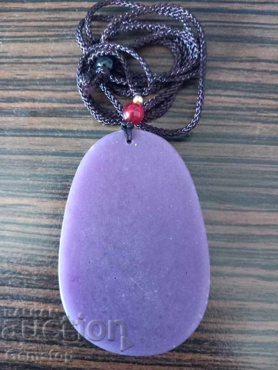 Аукцион 156.60 к-тa естествена висулка нефрит цвете Аукцион 156.60 к-тa естествена висулка нефрит цвете