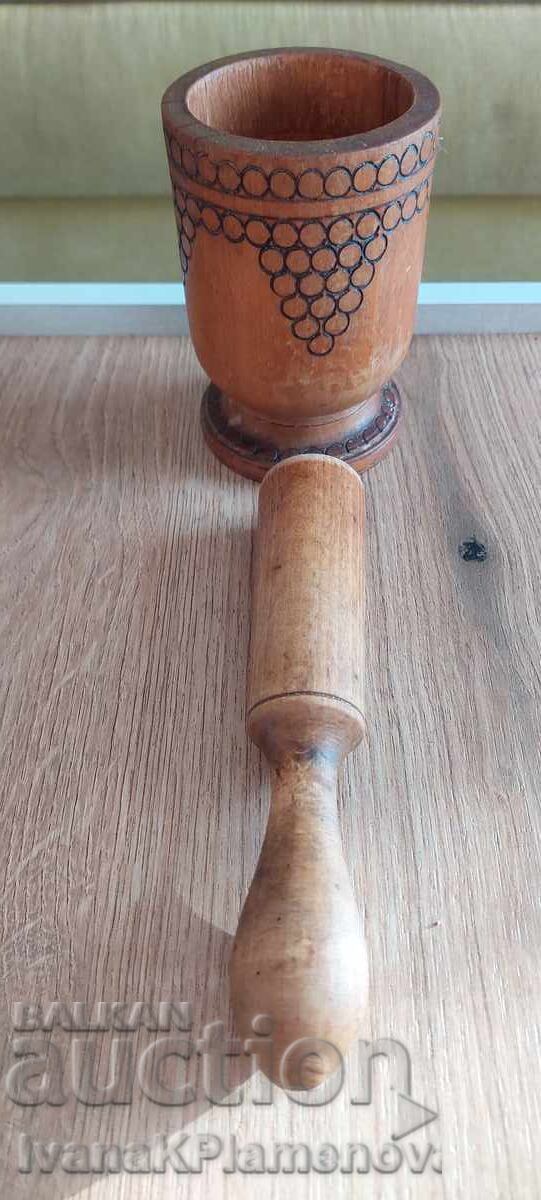 Delivery of Wooden retro mortar for collectors