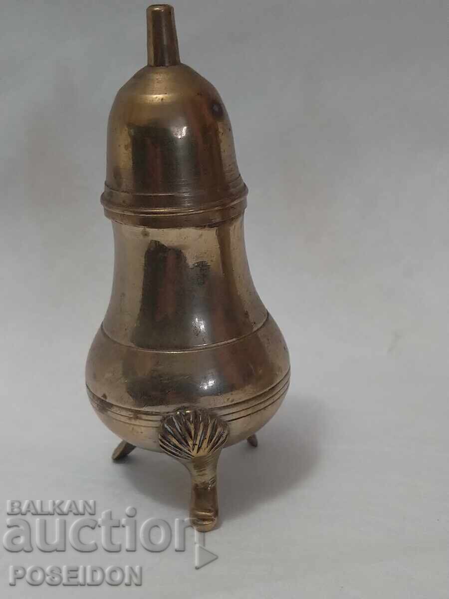 SARE ȘI PIPER cu preț 70.00 BGN | € 35.79 SARE ȘI PIPER cu preț 70.00 BGN | € 35.79