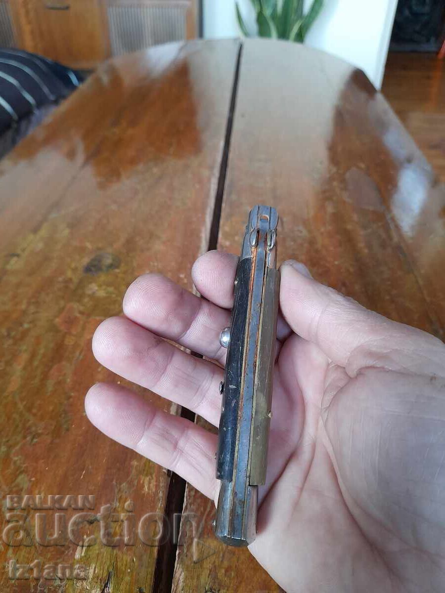 Delivery of Old automatic knife