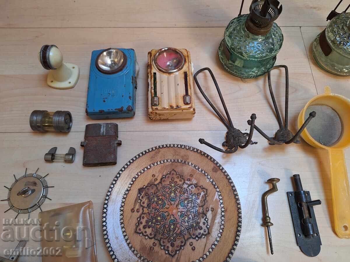 Auction  Retro gas lamps, flashlight and miscellaneous items