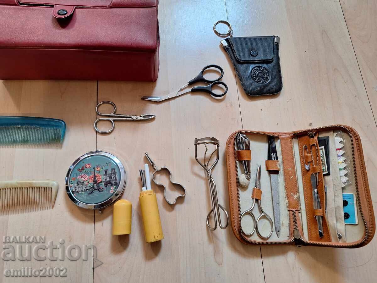 Delivery of Retro women's accessories Delivery of Retro women's accessories