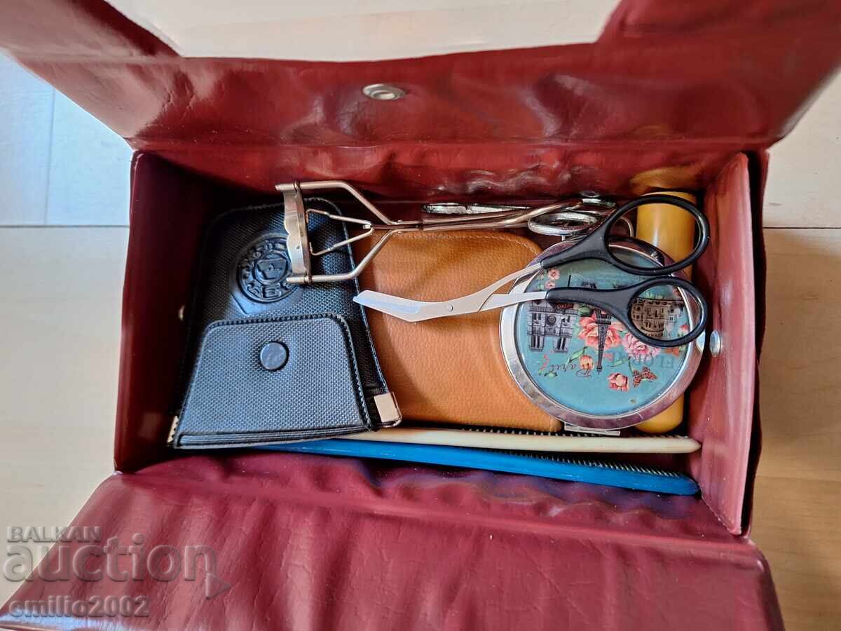 Retro women's accessories - 5 Retro women's accessories - 5