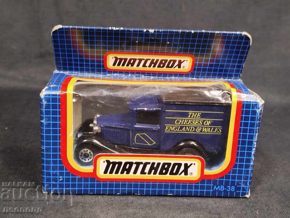 OLD METAL MATCHBOX FORD A CAR IN UNOPENED BOX OLD METAL MATCHBOX FORD A CAR IN UNOPENED BOX