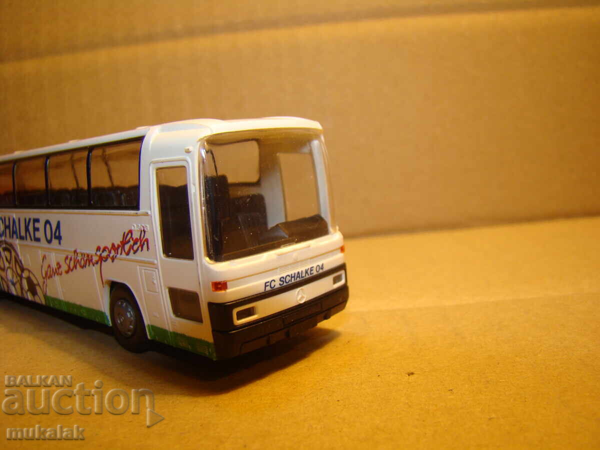 Auction  RIETZE H0 1/87 MERCEDES BENZ MODEL TROLLEY BUS