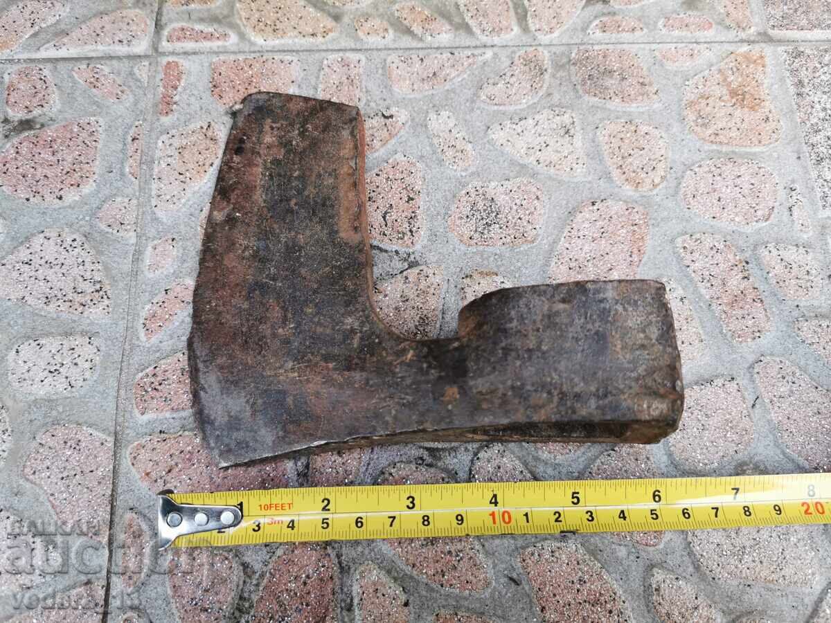 Delivery of old axe Delivery of old axe