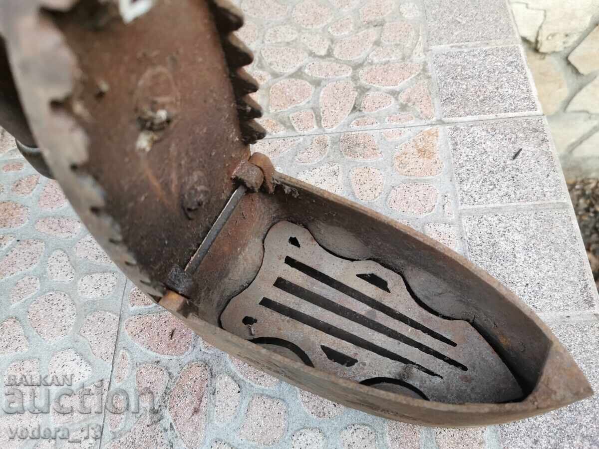 Auction old iron Auction old iron